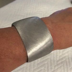 Silver tone bracelet